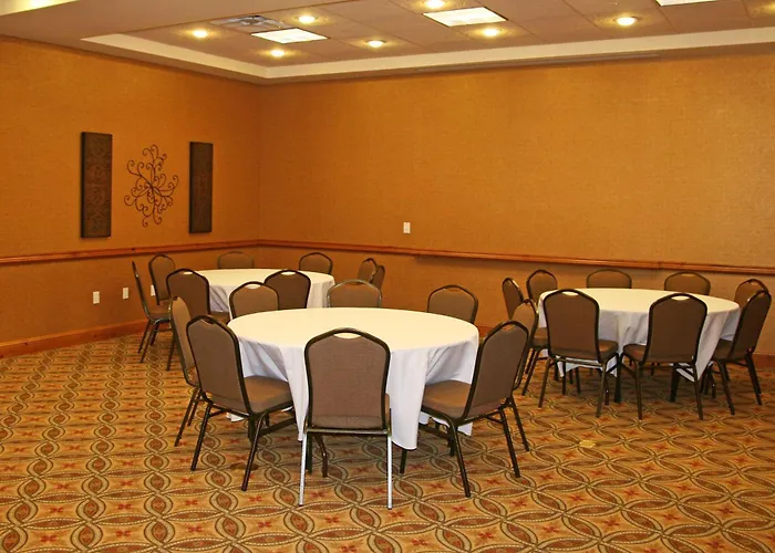 Hotel Hampton & 3*