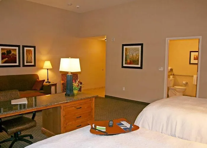 Hotel Hampton & 3*