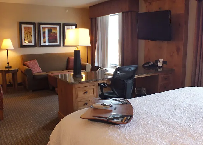 Hotel Hampton &
