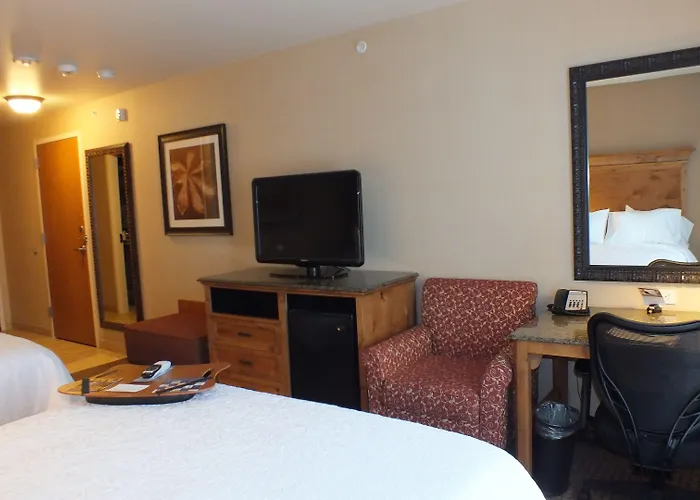 Hotel Hampton & 3*