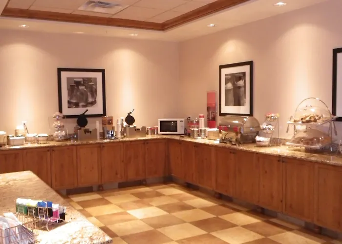 Hotel Hampton & Buffalo