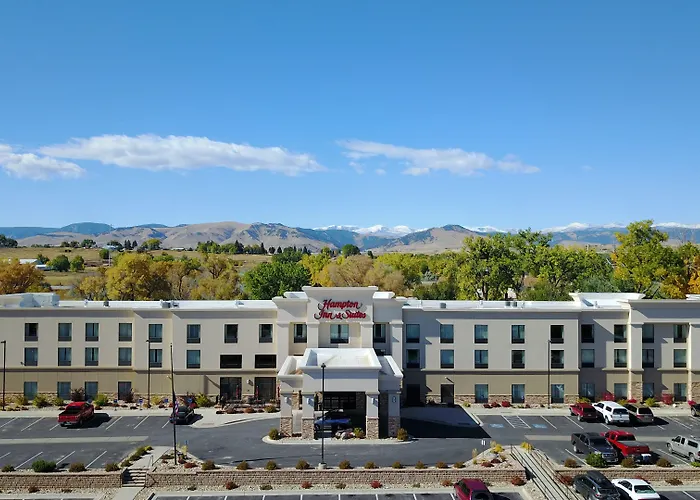 Hampton & Hotel 3*