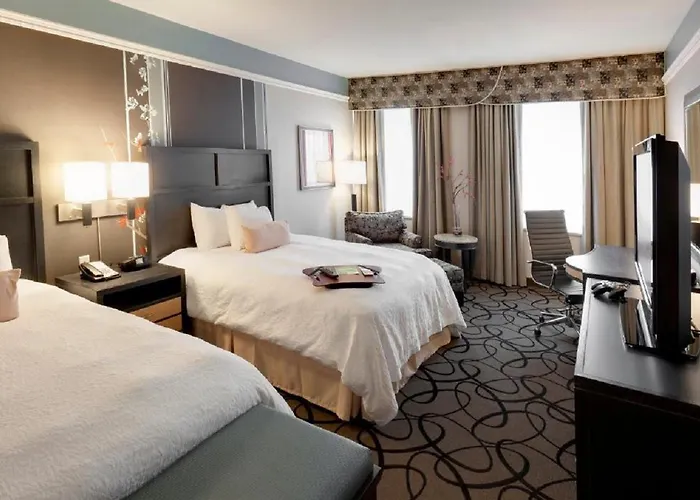 Hotel Hampton & 3*